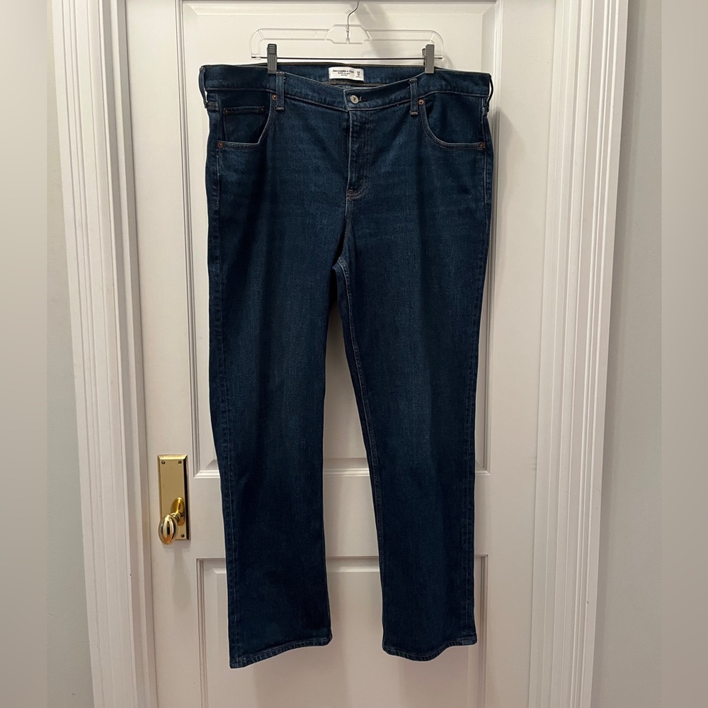 Abercrombie 90s Straight Mid Rise 34L